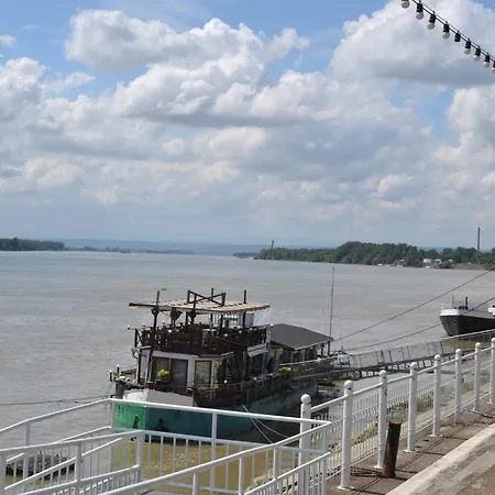 Stylish Three Bed * ヴィディン