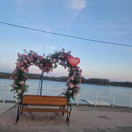 Stylish Three Bed Apartament