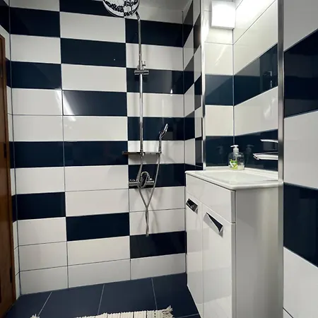 Stylish Three Bed Apartament *