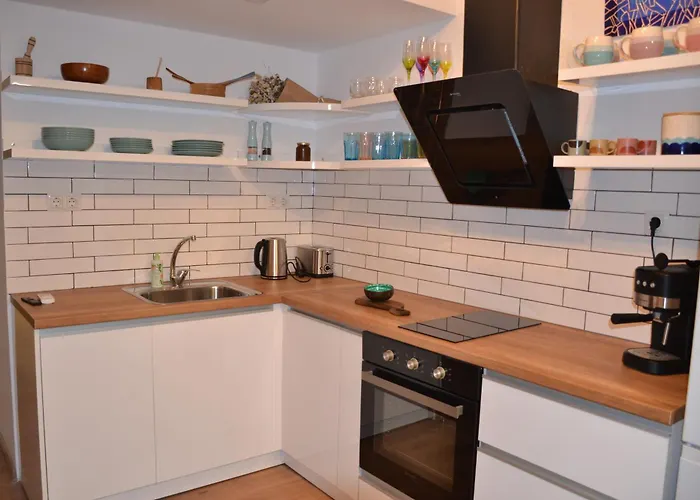 Апартаменты Stylish Three Bed Видин