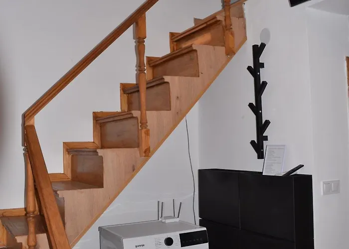 Апартаменты Stylish Three Bed