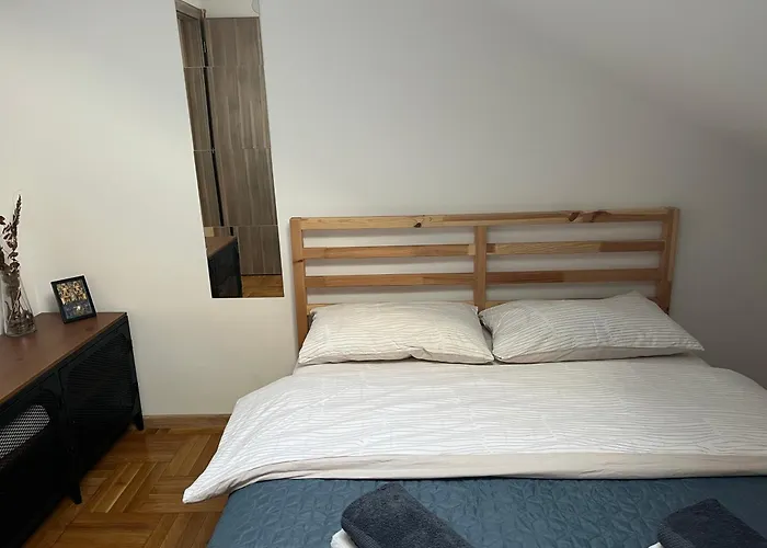 Stylish Three Bed Апартаменты